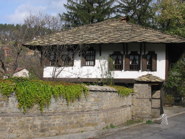 traditional bulgarian house