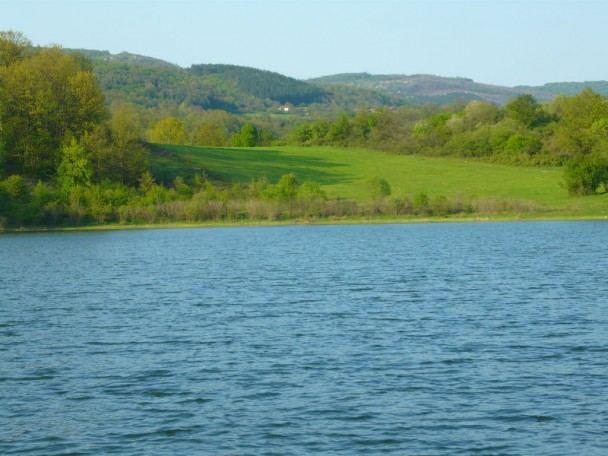 lake near elena