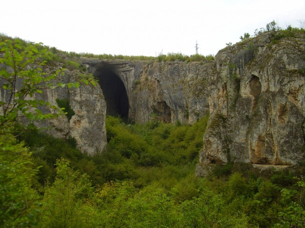 prohodna cave in Bulgaria